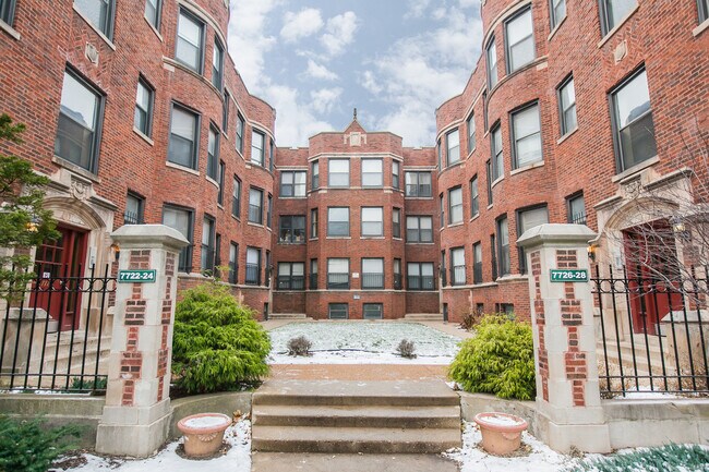 Foto del edificio - 7724 N Marshfield Ave