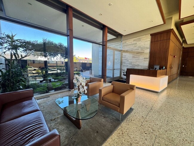 Building Photo - Designer Luxury. Iconic Views. Extraordinary Living.