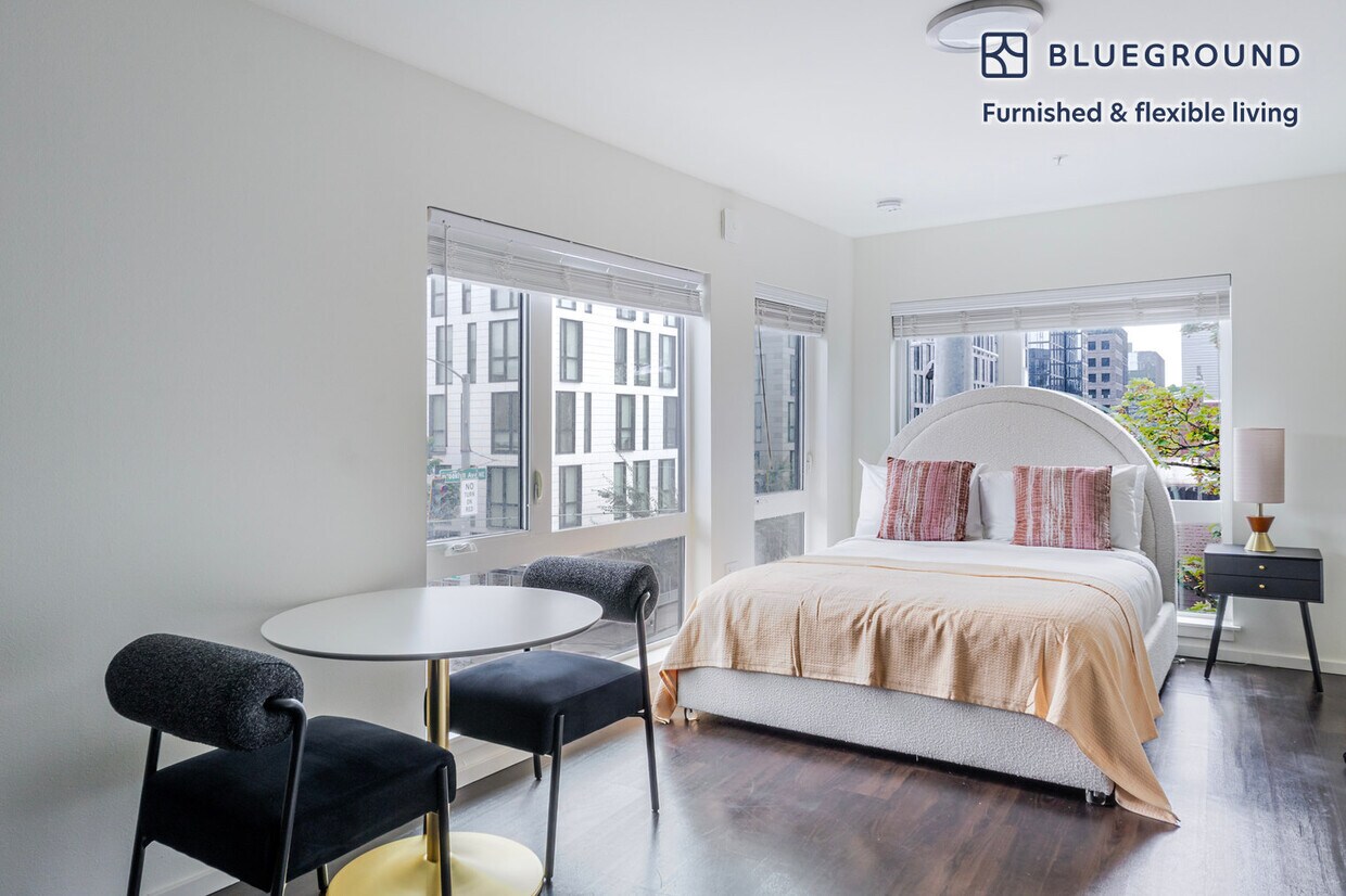 Foto principal - 5001 Brooklyn Ave NE