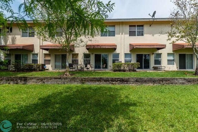 Foto del edificio - 3048 NW 29th Terrace