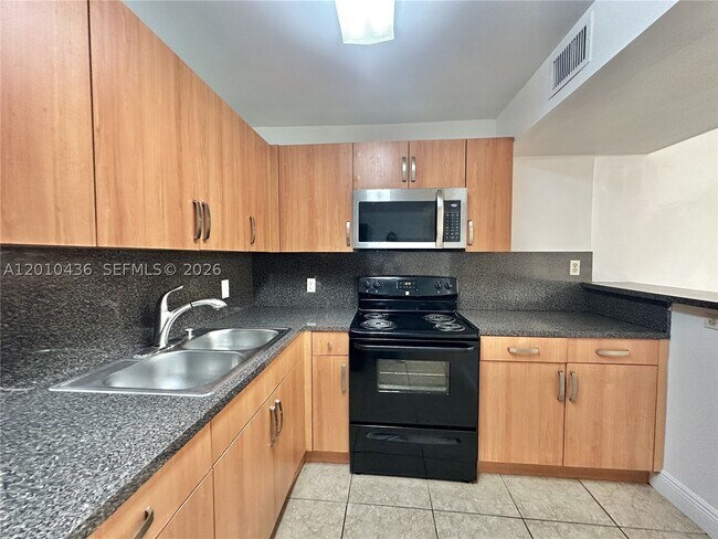 Building Photo - 15300 SW 106th Terrace