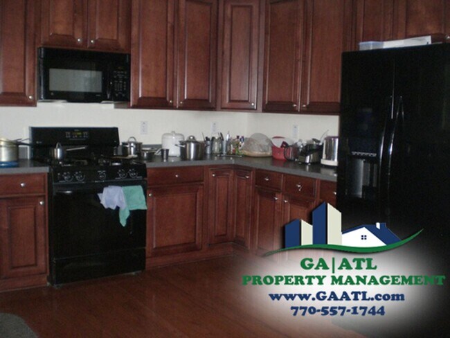 Foto del edificio - Spacious 4-bedroom house in the BROOKWOOD ...
