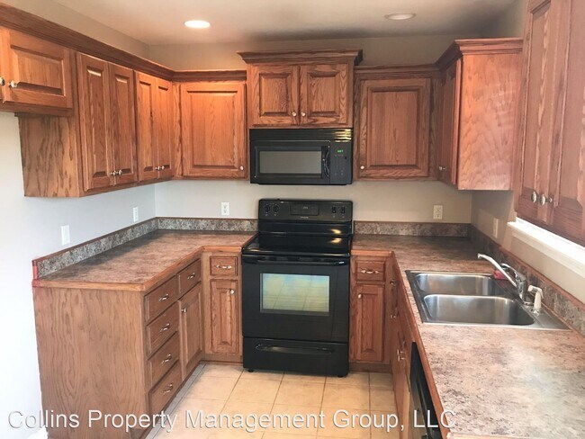 Building Photo - 3 br, 2 bath House - 576 S Carriage Crossing