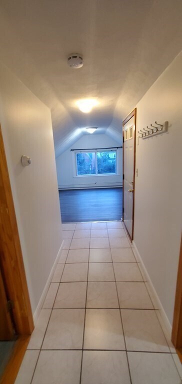 Building Photo - 33 Lloyd Rd