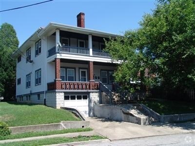 Building Photo - 3916 Lincoln Ave