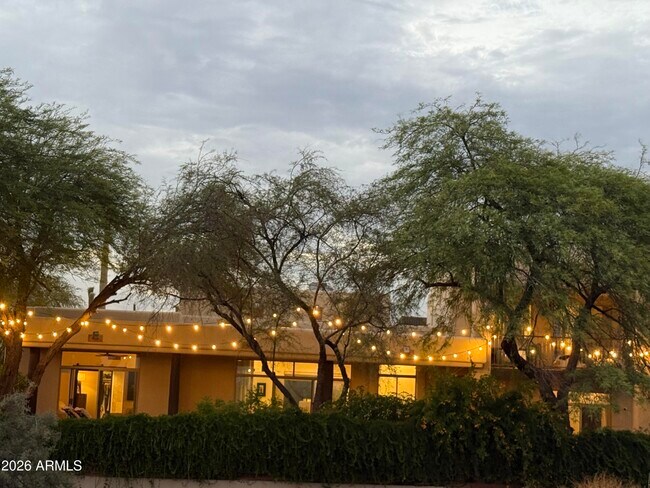 Foto del edificio - 7912 E Dale Ln