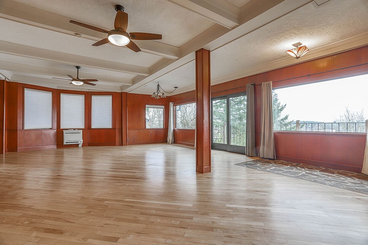Primary Photo - Spacious Forest Park Home with Views of Mt...