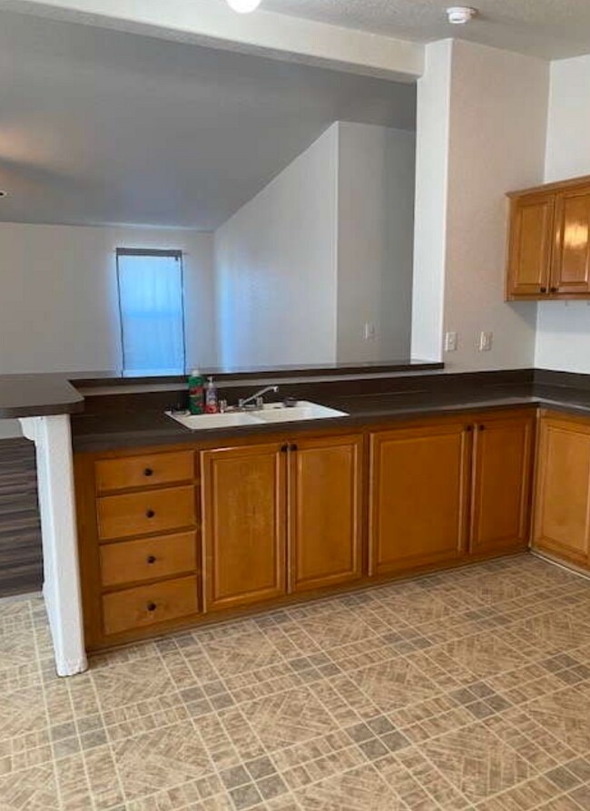 Foto del edificio - 644 S Shasta Ave