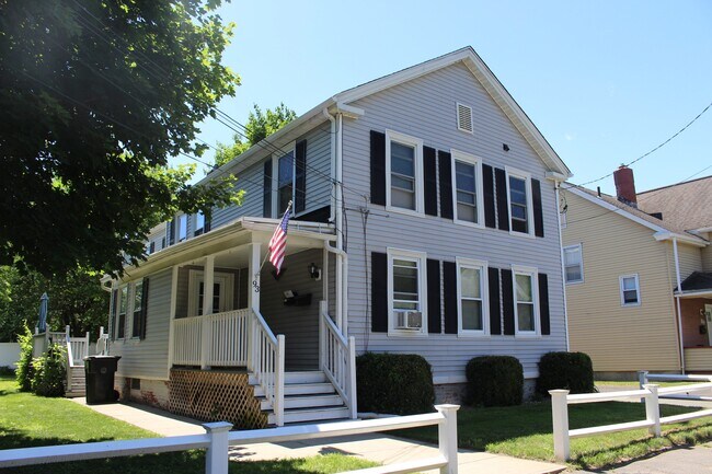 Building Photo - 93 White St