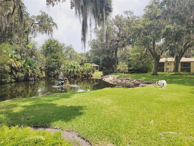 Building Photo - 306 Palm Coast Pkwy NE