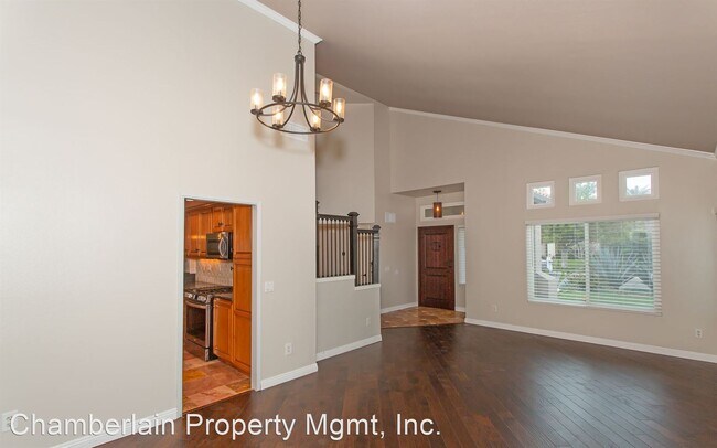 Building Photo - 5 br, 3 bath House - 1619 Corte Verano