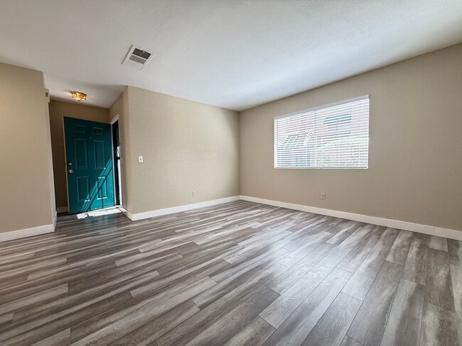 Building Photo - 6750 Del Rey Ave