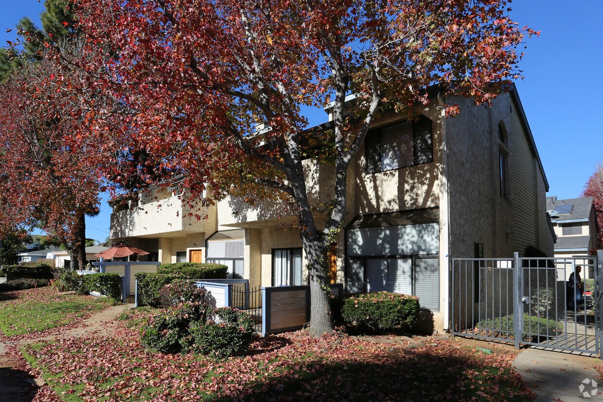 Building Photo - Chinquapin Landing