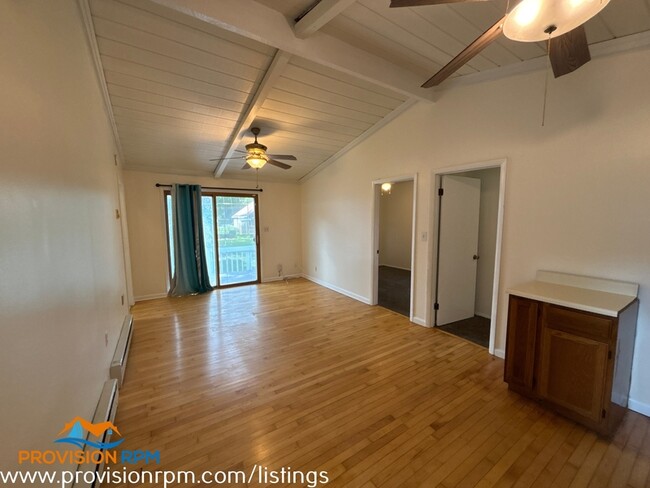 Building Photo - 7826 Bodkin View Dr