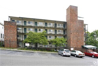 Building Photo - 510 14th St