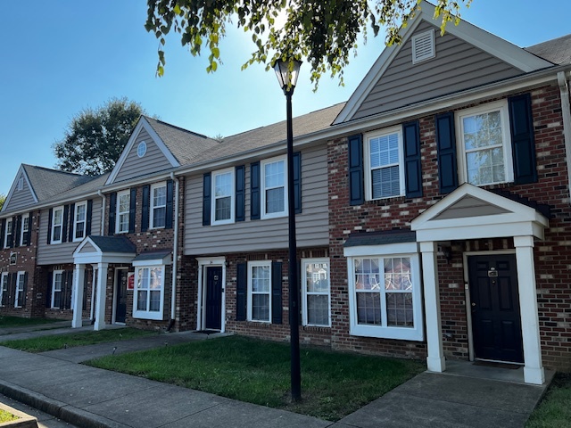 Foto del edificio - Fieldcrest Townhomes