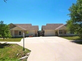 ashbury townhomes rentals lawrence ks apartments com