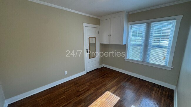 Building Photo - Vintage 1BD/1BA - Hawthorne/Belmont!