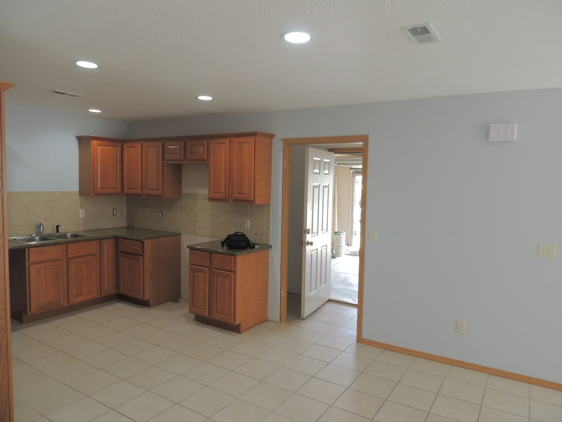 Primary Photo - 649 Rilynn Avenue