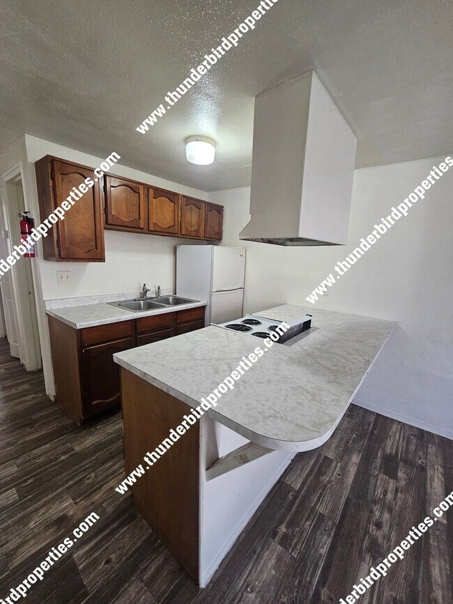 Foto del edificio - 1212 Lead Ave SE
