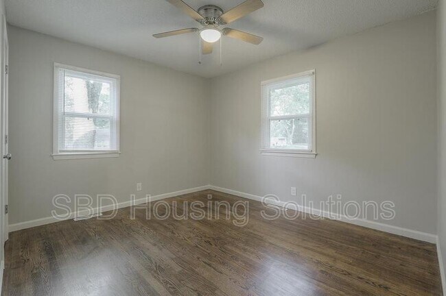 Foto del edificio - 4001 S Pleasant St
