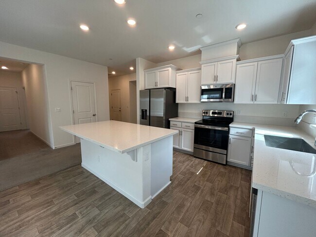 Foto del edificio - 931 Grimsby Ln