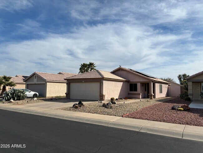 Building Photo - 15713 W Post Dr