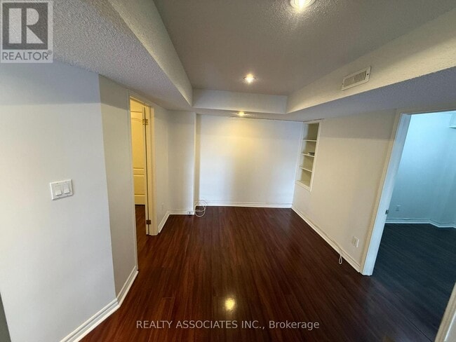 Building Photo - 68 Redstone Rd