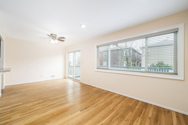 Foto del edificio - 178 W 17th St