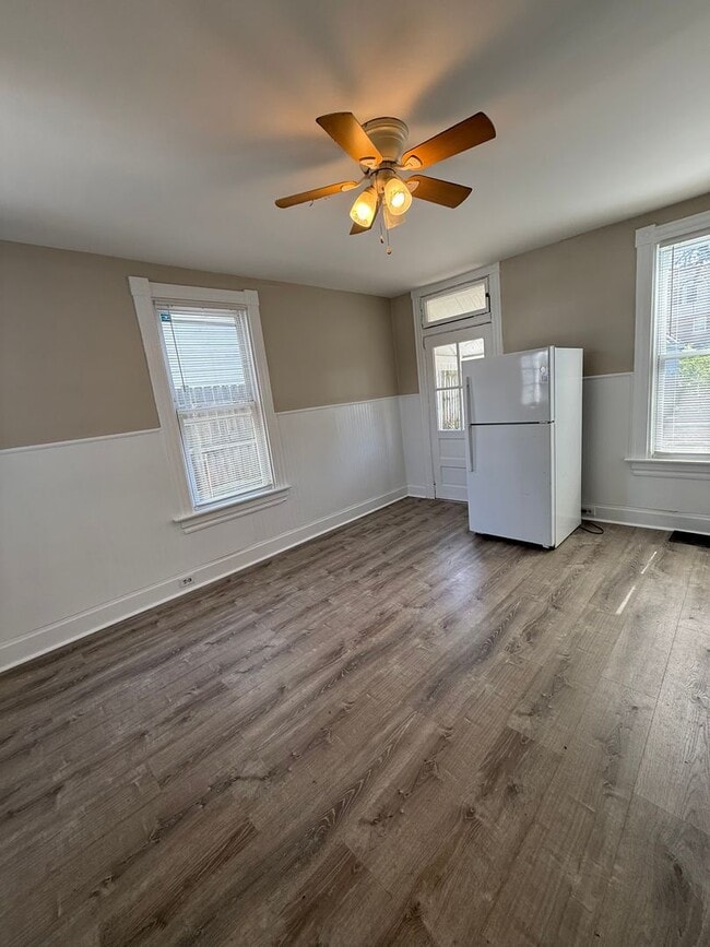 Photo - 1911 Elm Ave Apartment