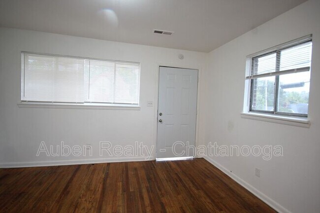 Photo - 2014 Vine St Apartment