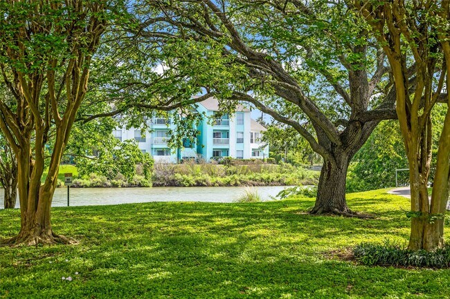 Foto del edificio - 3220 69th St