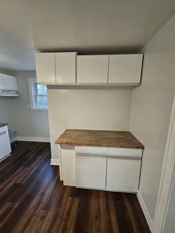 Building Photo - 5171 Charles St