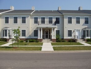 Building Photo - 2519 Bristol Dr