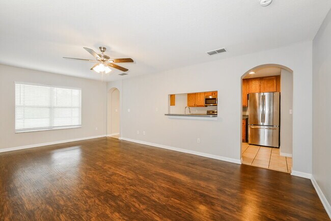 Foto del edificio - 13323 Briar Forest Ct