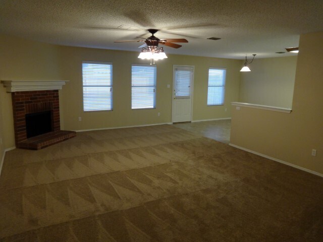 Foto del edificio - 1408 Windward Ln