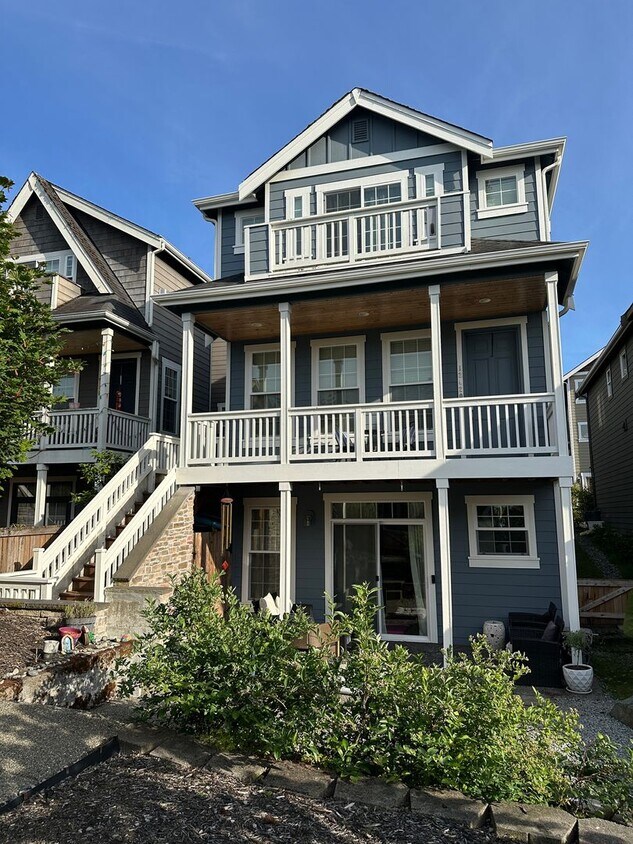 Foto principal - Stunning Trilevel home Woodinville!