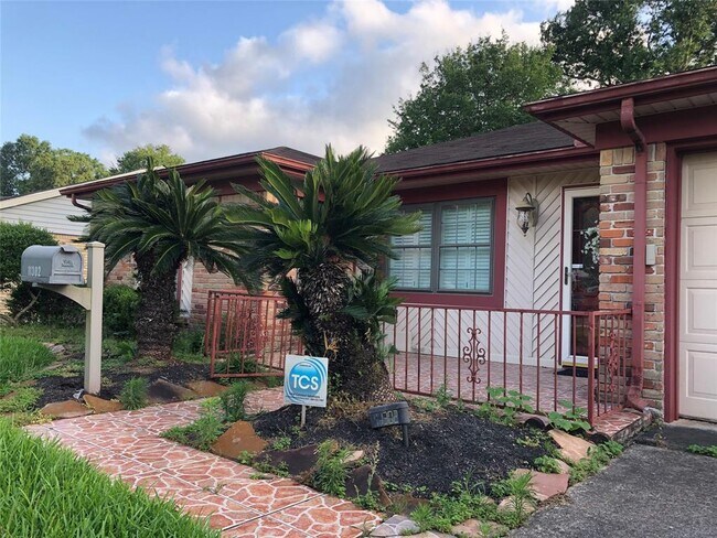 Foto del edificio - 11302 Sagewood Dr