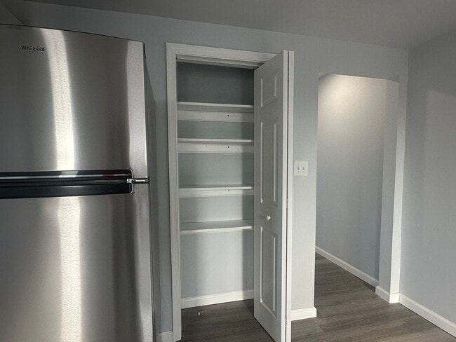 Building Photo - 125 Pennington Ave