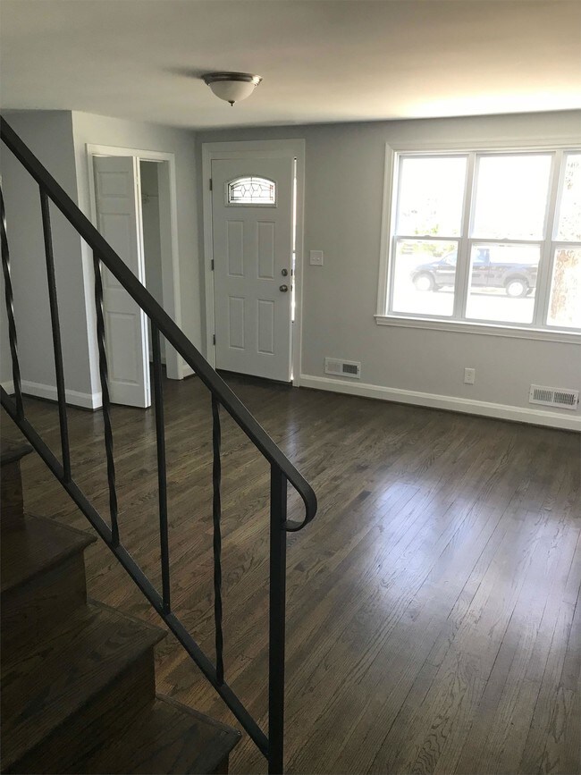 Building Photo - 1118 St Agnes Ln