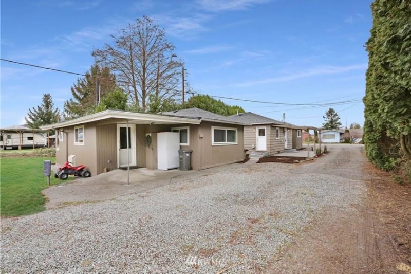 9216 Fruitdale Rd, SedroWoolley, WA 98284 House Rental in Sedro