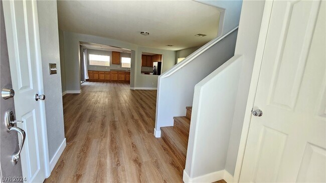 Building Photo - 628 Port Talbot Ave