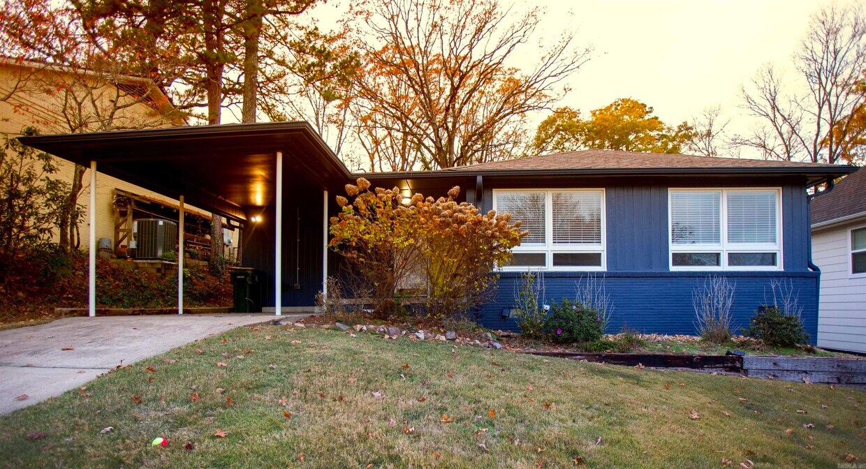 Primary Photo - 3010 N Taylor St