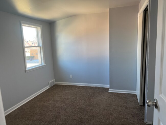 Foto del edificio - 8418 W Lincoln Ave