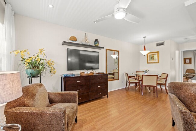 Foto del edificio - 110 Spring Lake Ct