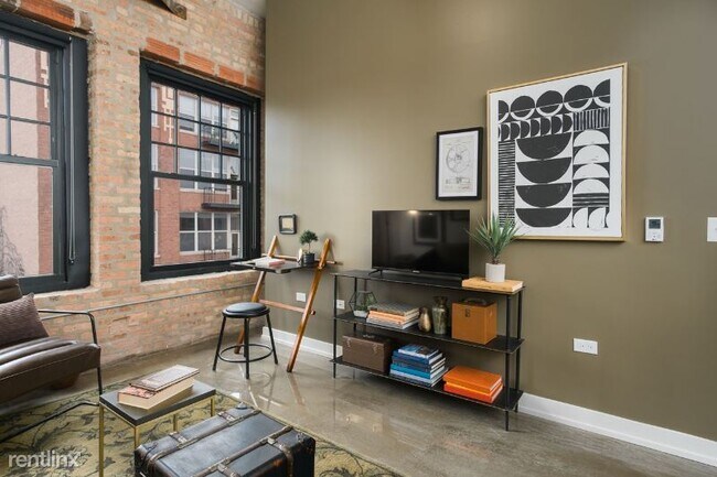 Building Photo - 1 br, 1 bath Condo - 1525 W Monroe St