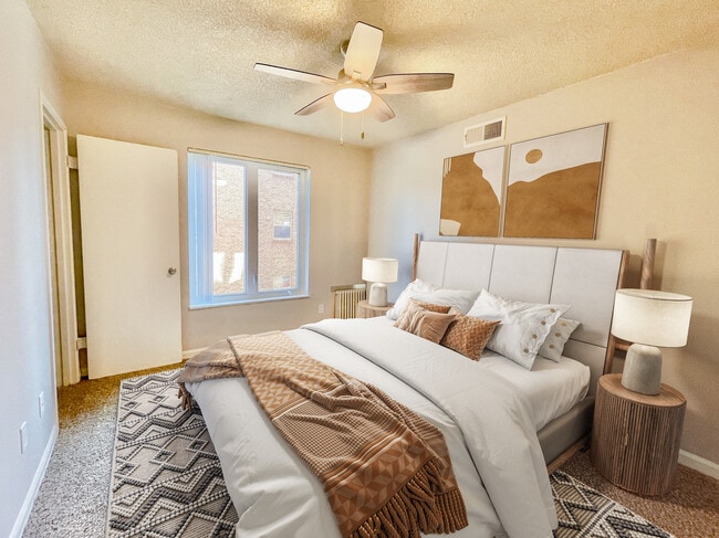 1 Bedroom - Bedroom - The Capri Apartments