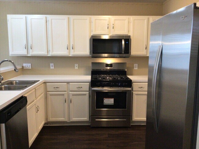 Building Photo - 3430 Maymist Dr