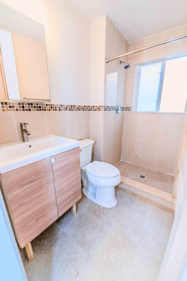 Foto del edificio - 8111 Cedar Hollow Ln