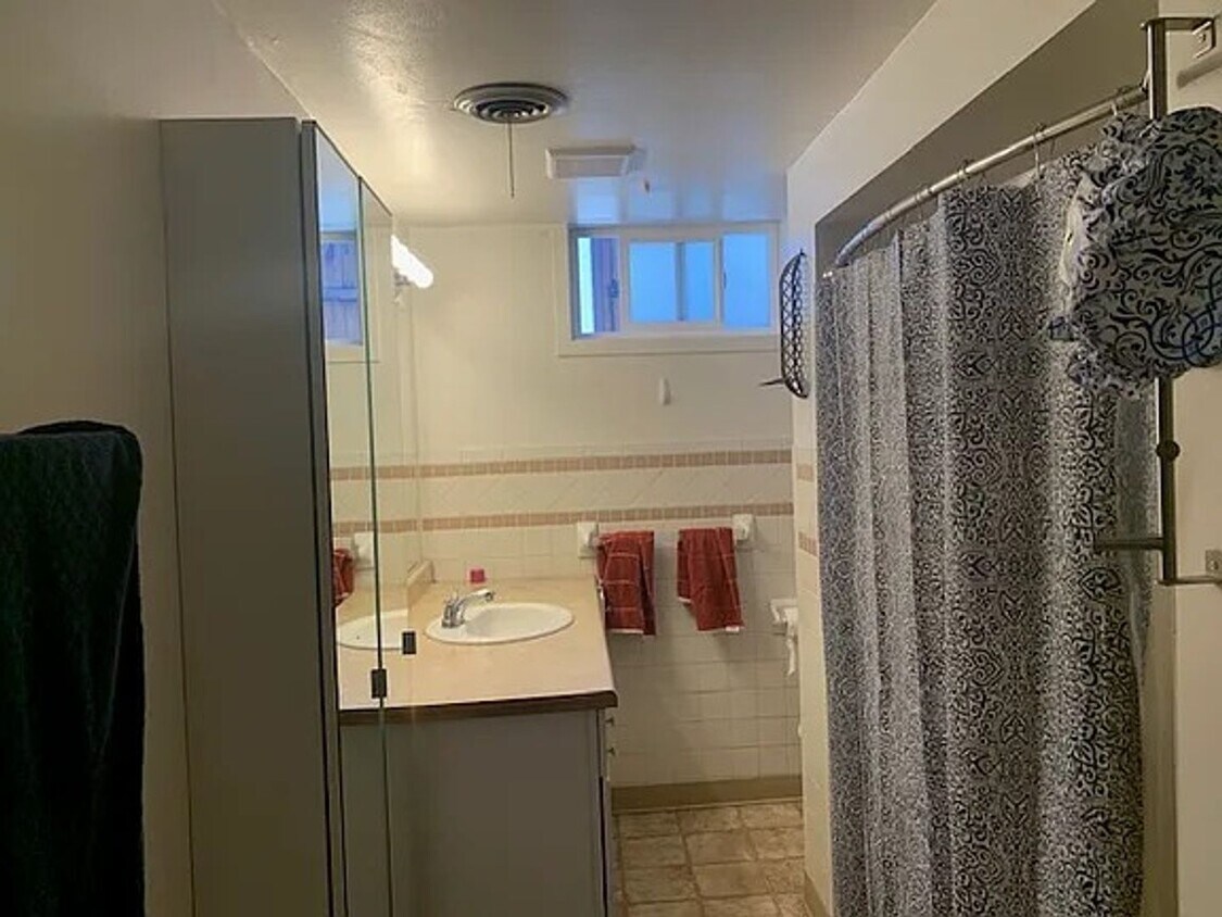 Foto principal - 4827 Atwood Blvd